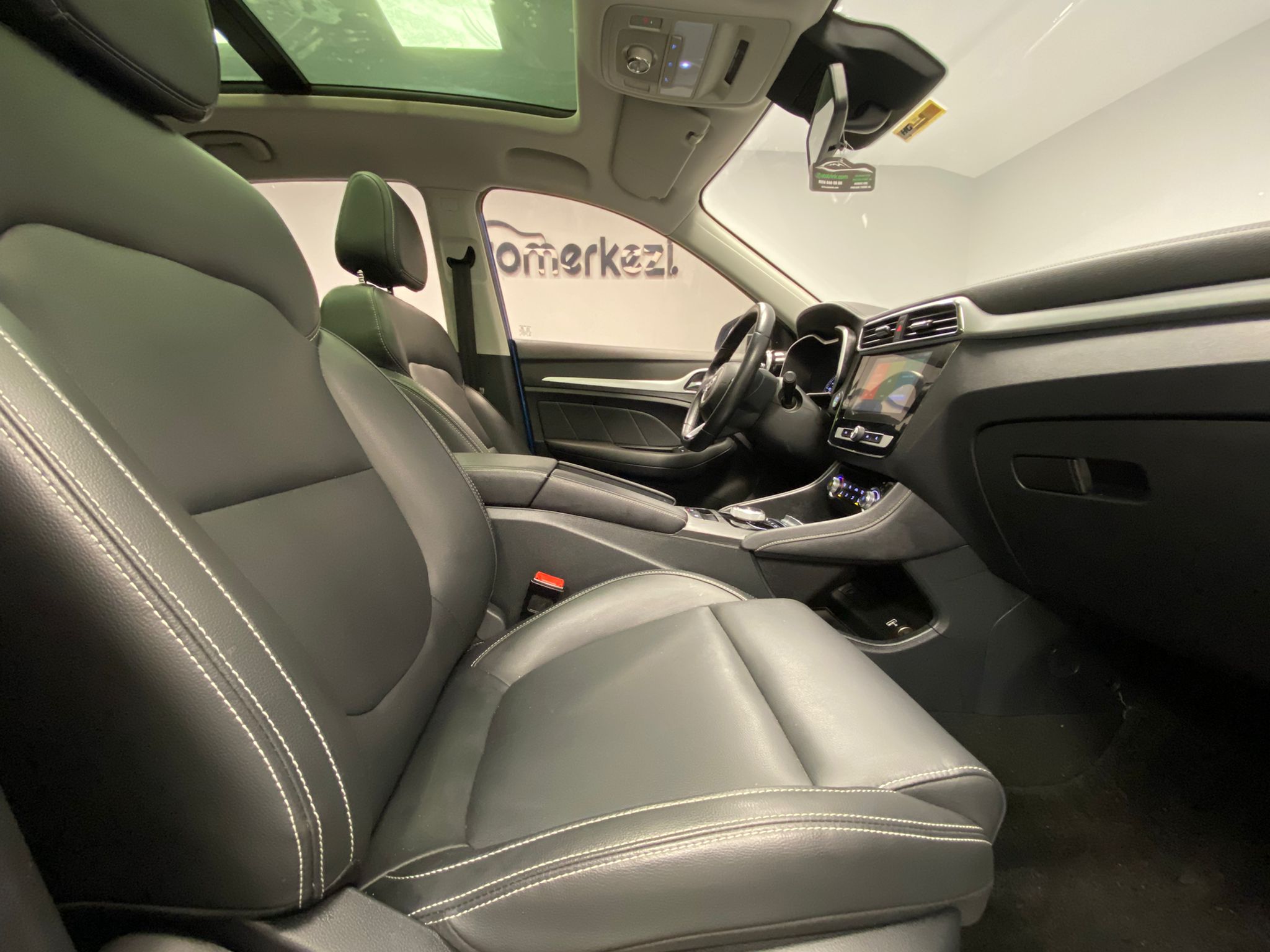MG ZS 5